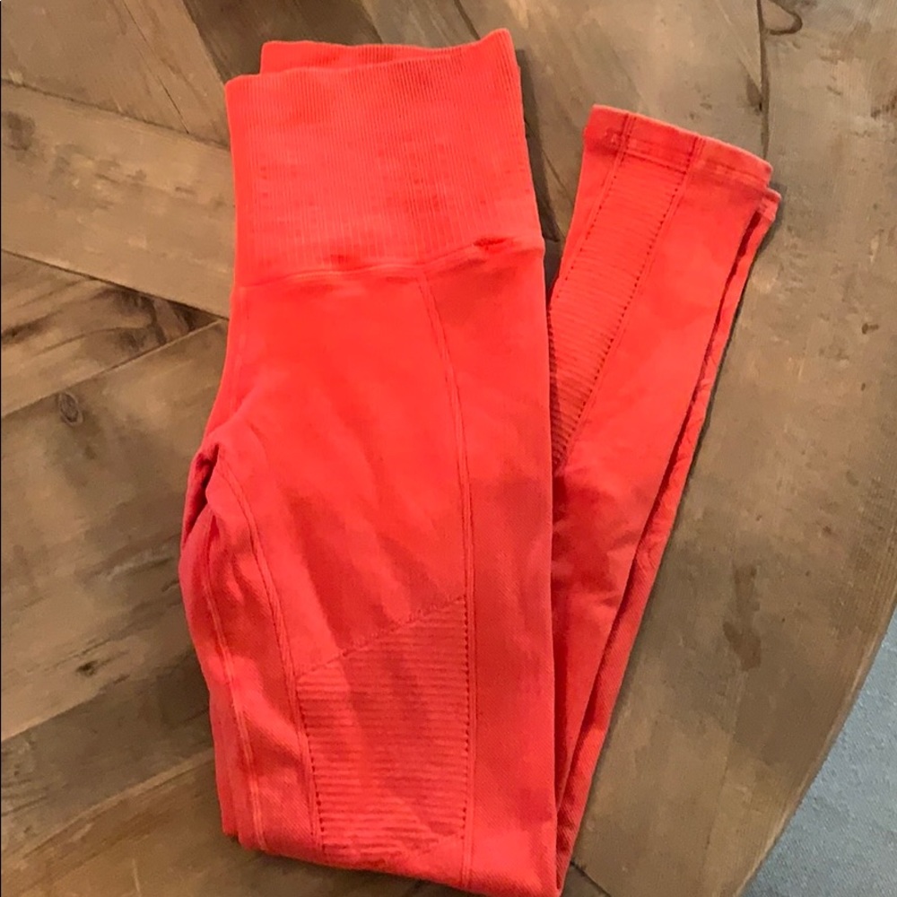 Avocado leggings. High rise